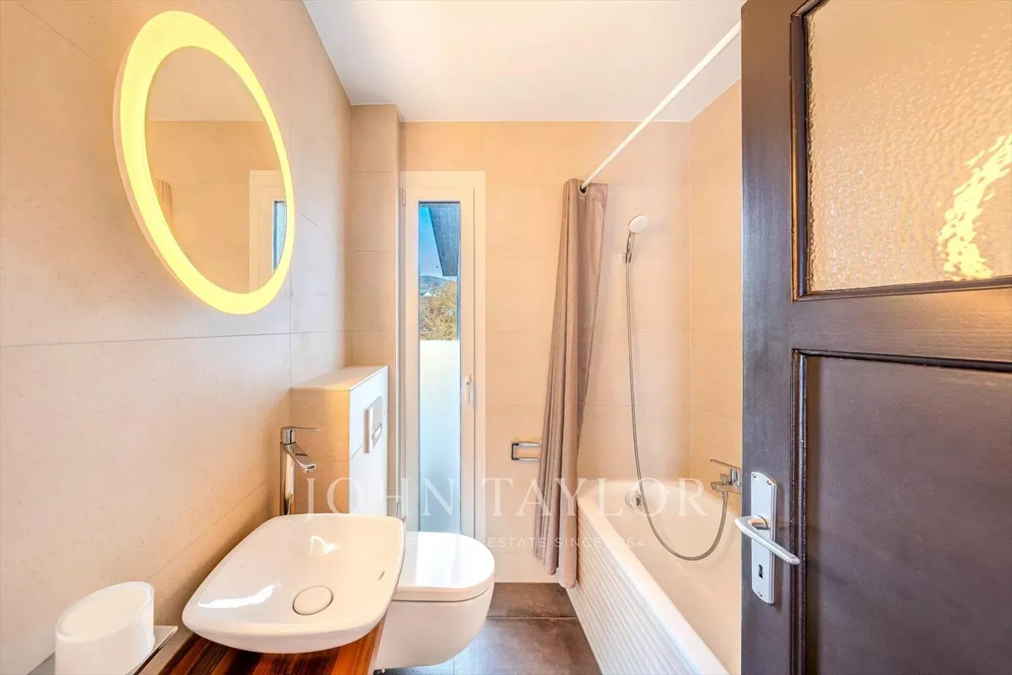 Vevey ? Modern villa with pool & private studio - Photo 12 of 13