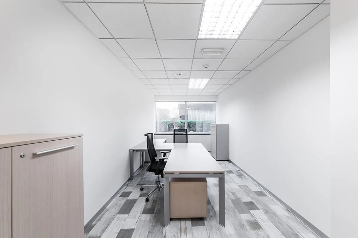 LUGANO NORTH - OFFICE RENTALS FURNISHED FROM 17 TO 60 SQM IN A STRATEGIC AREA - Photo 4 of 17