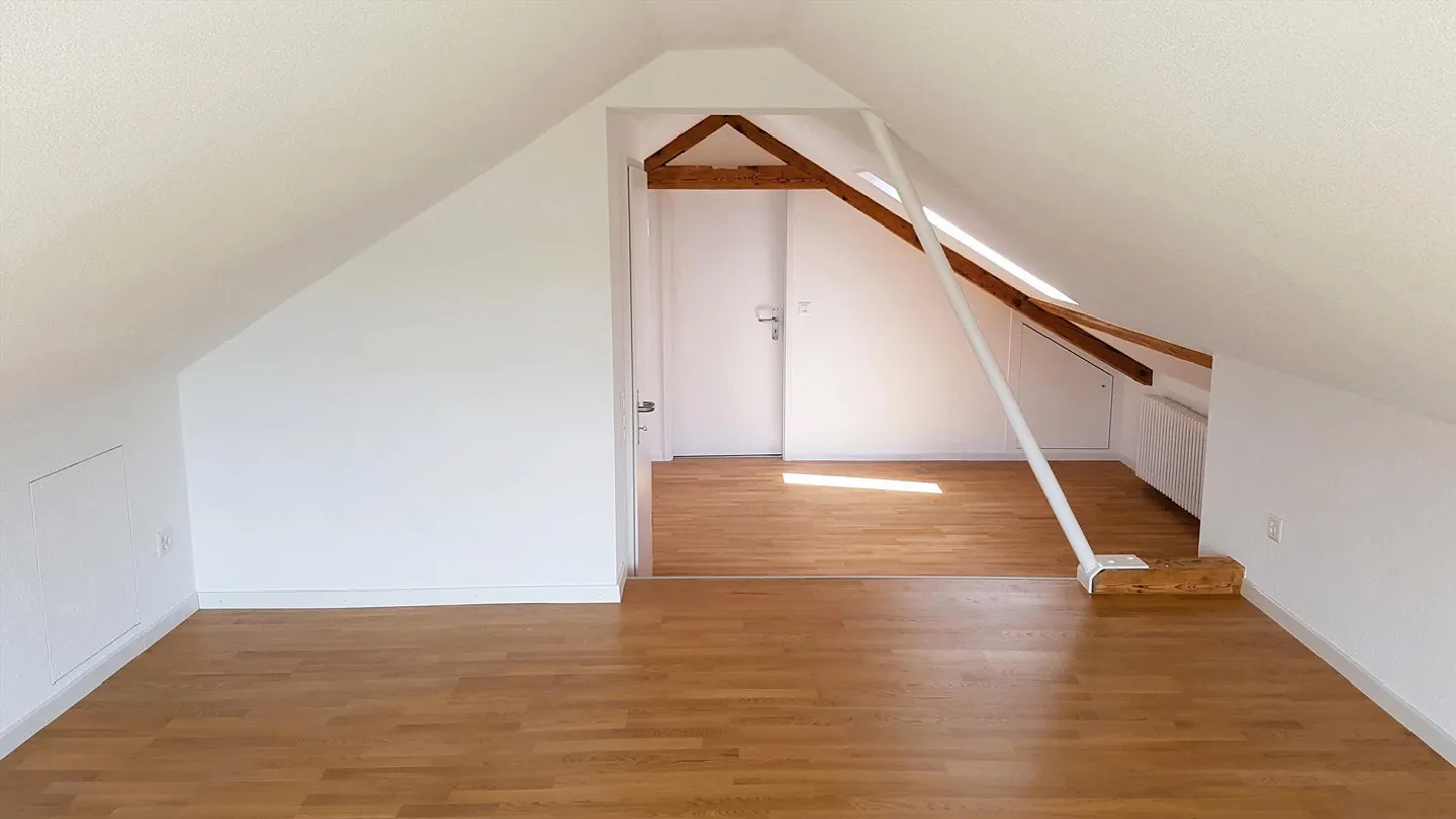 Charming two-storey apartment - close to the center yet peaceful - Photo 2 of 12