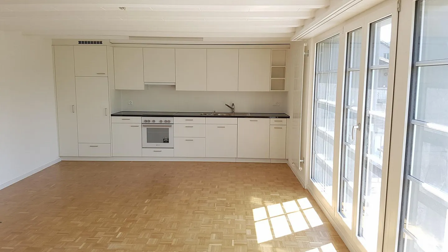 Charming two-storey apartment - close to the center yet peaceful - Photo 3 of 12