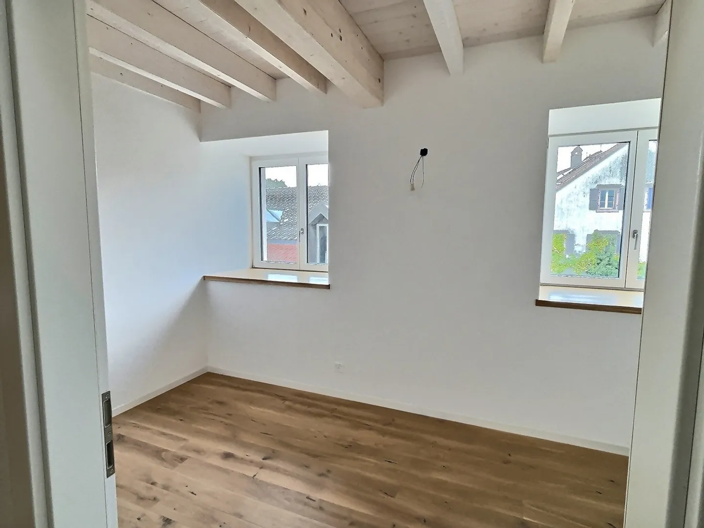 Wunderschöne 4,5-Zimmer-Duplexwohnung mit Mezzanin - Foto 4 von 13