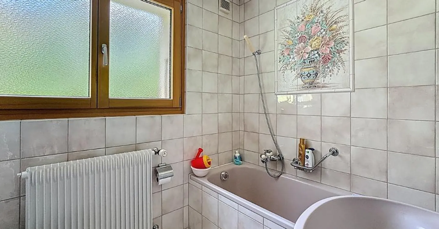 6-room house - Photo 9 of 12