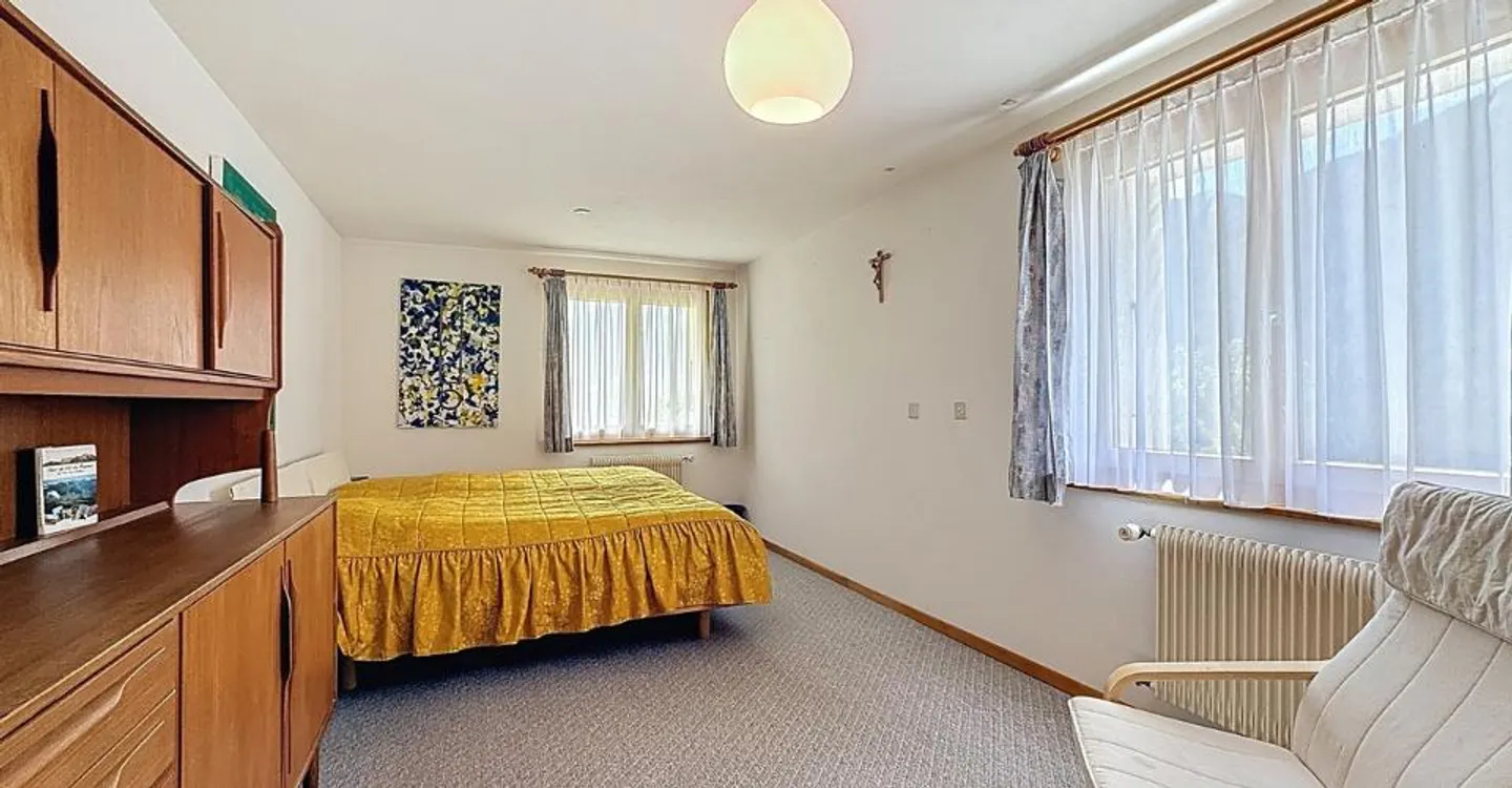 6-room house - Photo 10 of 12