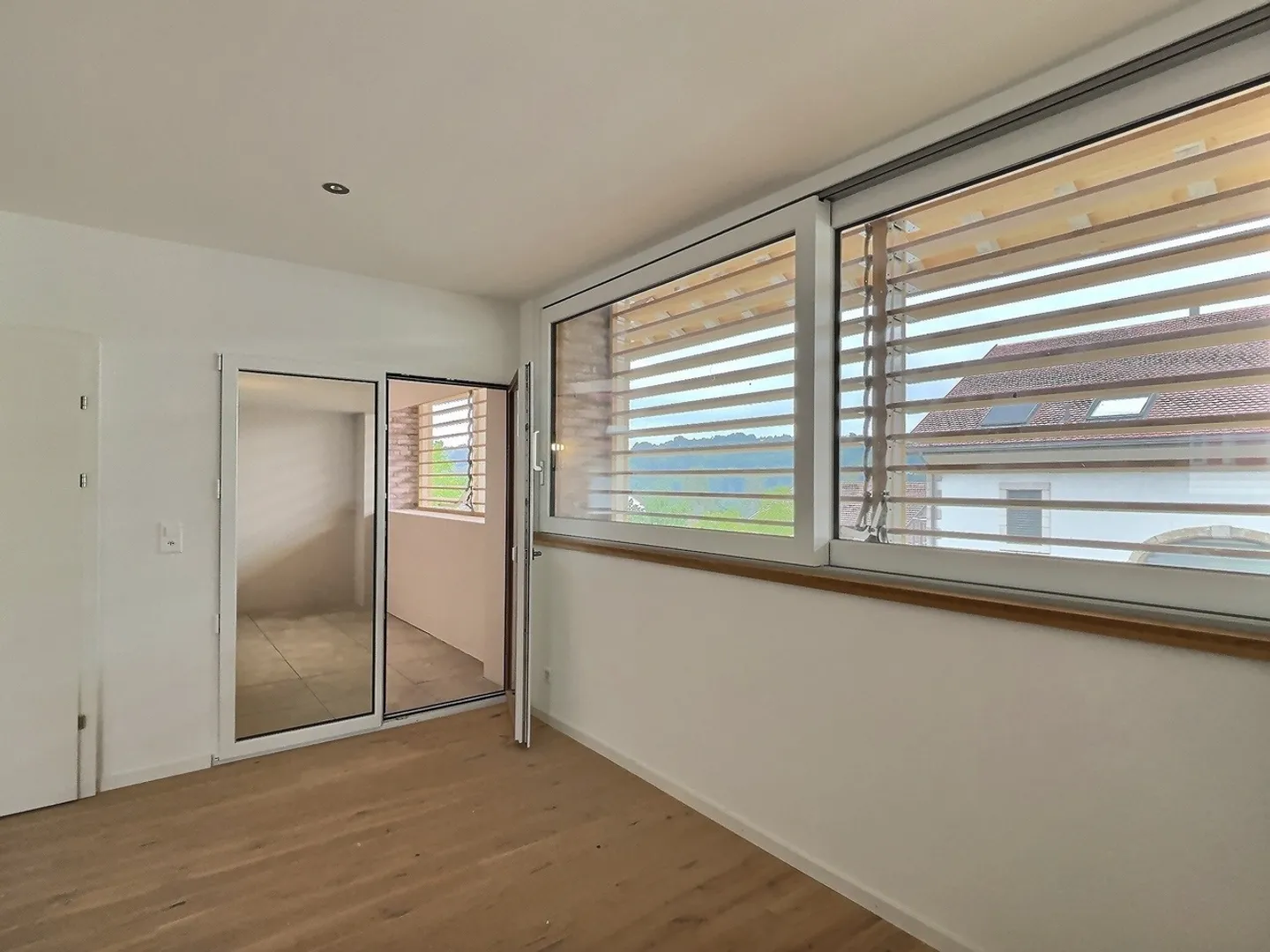 Wunderschöne 4,5-Zimmer-Duplexwohnung mit Mezzanin - Foto 8 von 13