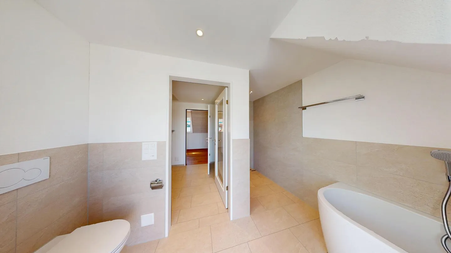 dopo ristrutturazione totale - accogliente appartamento duplex nella zona centrale - Foto 16 di 23