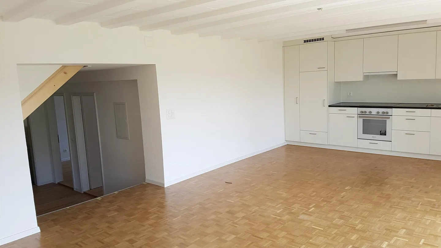 Charming two-storey apartment - close to the center yet peaceful - Photo 5 of 12