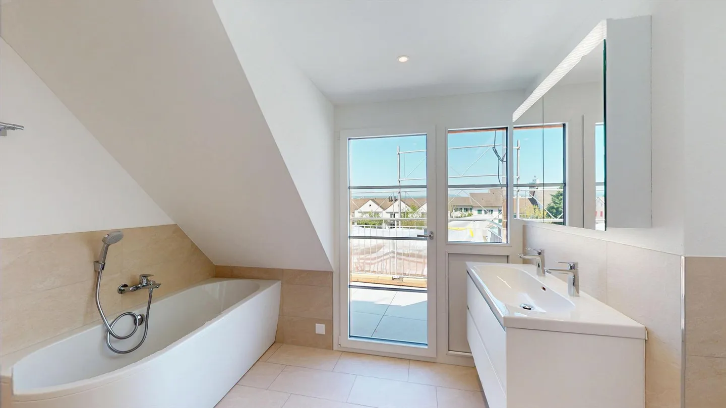 dopo ristrutturazione totale - accogliente appartamento duplex nella zona centrale - Foto 15 di 23