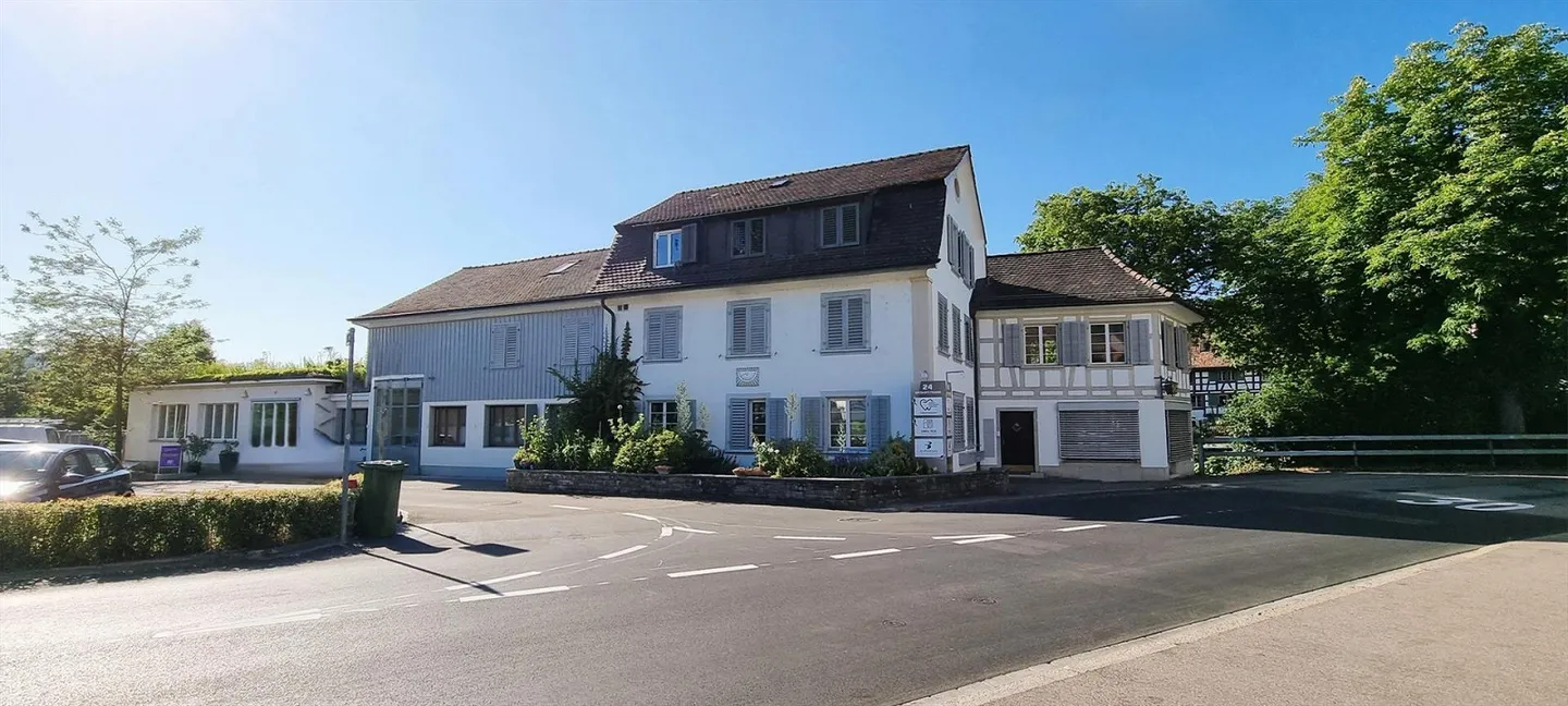 Charming two-storey apartment - close to the center yet peaceful - Photo 11 of 12