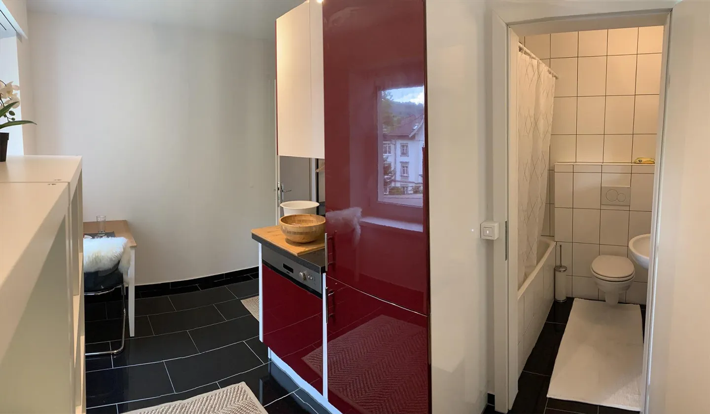 Idéalement situé : rapidement en ville, au calme à la maison. - Photo 5 sur 8