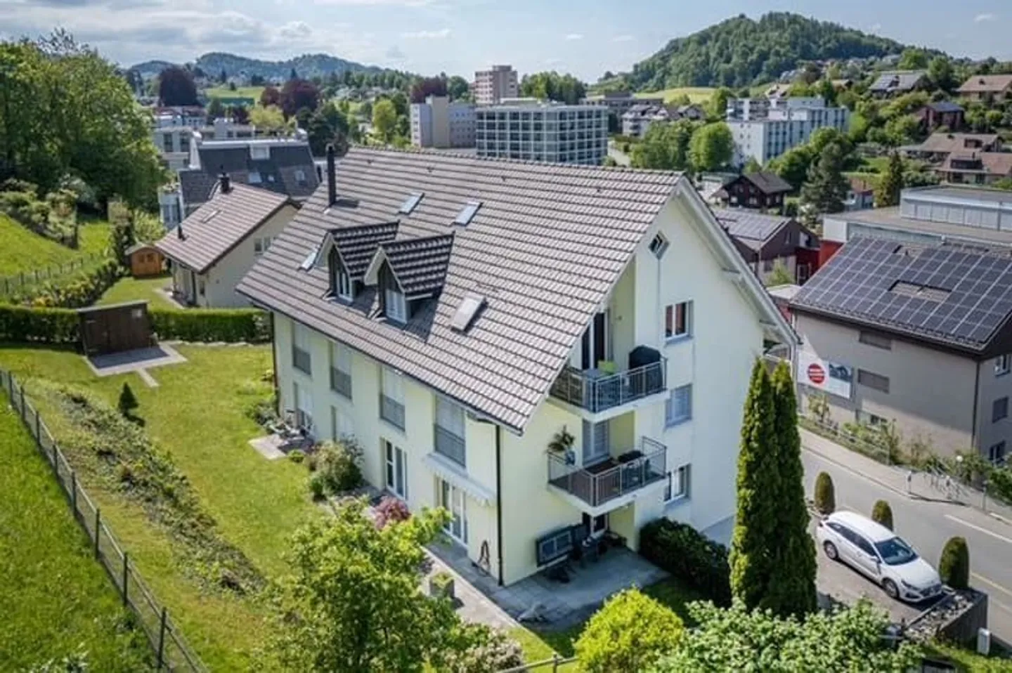 Charmante appartement de jardin 3,5 pièces avec grand patio - Photo 10 sur 11