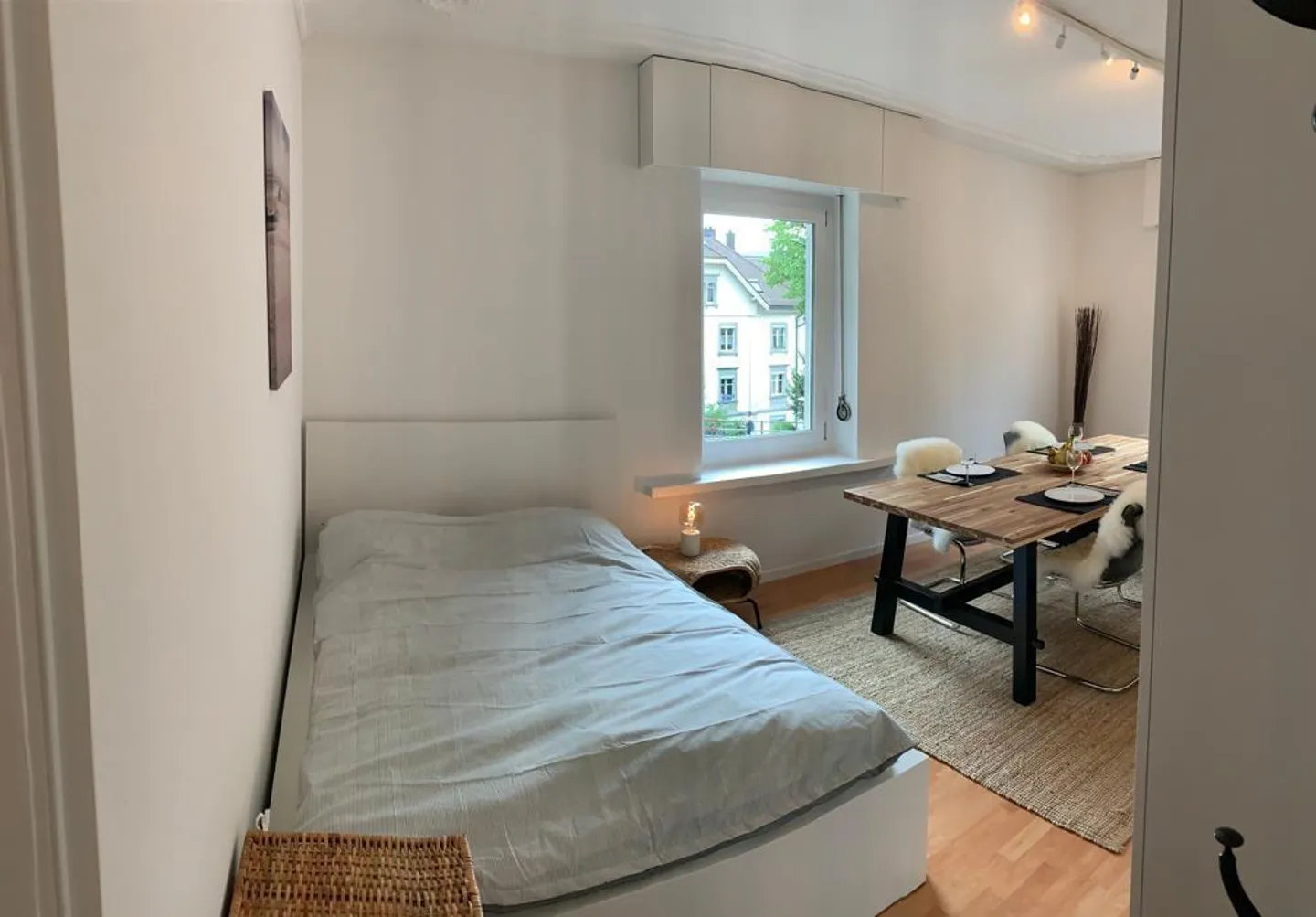 Idéalement situé : rapidement en ville, au calme à la maison. - Photo 7 sur 8