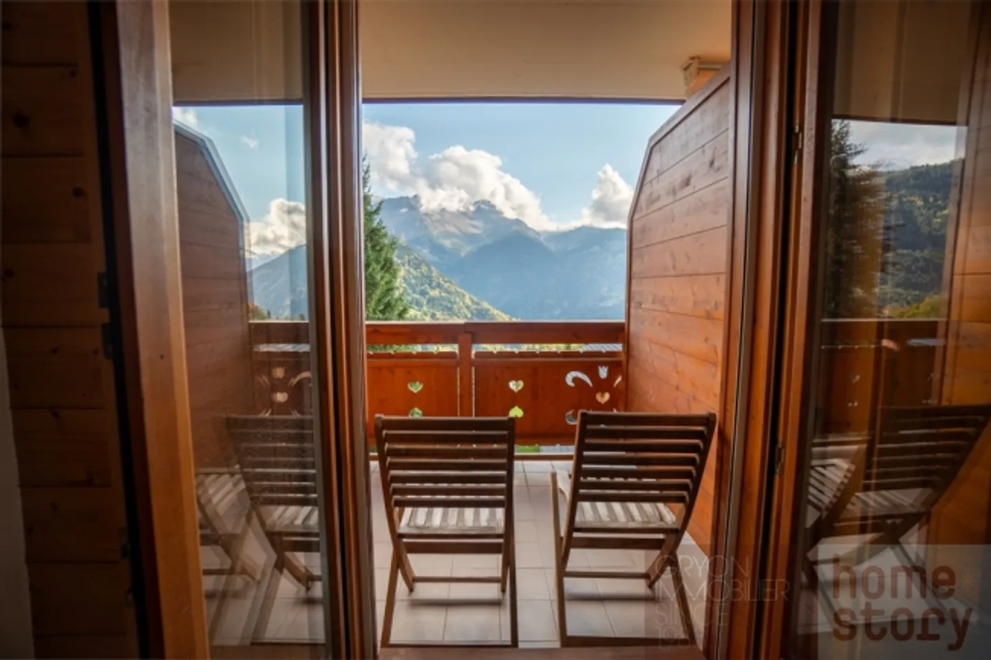 Panoramic view and modern comfort in Barboleuse - Photo 1 of 19