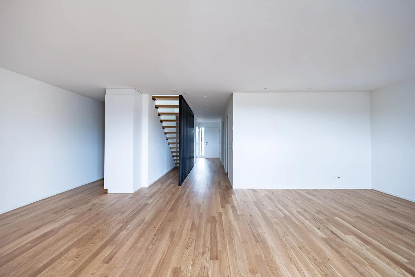 Attractive 3 1/2-room maisonette apartment - Photo 2 of 14