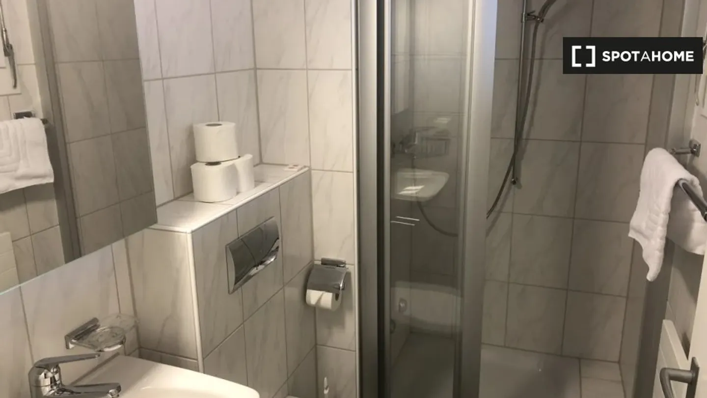 Appartamento in affitto - Foto 7 di 8