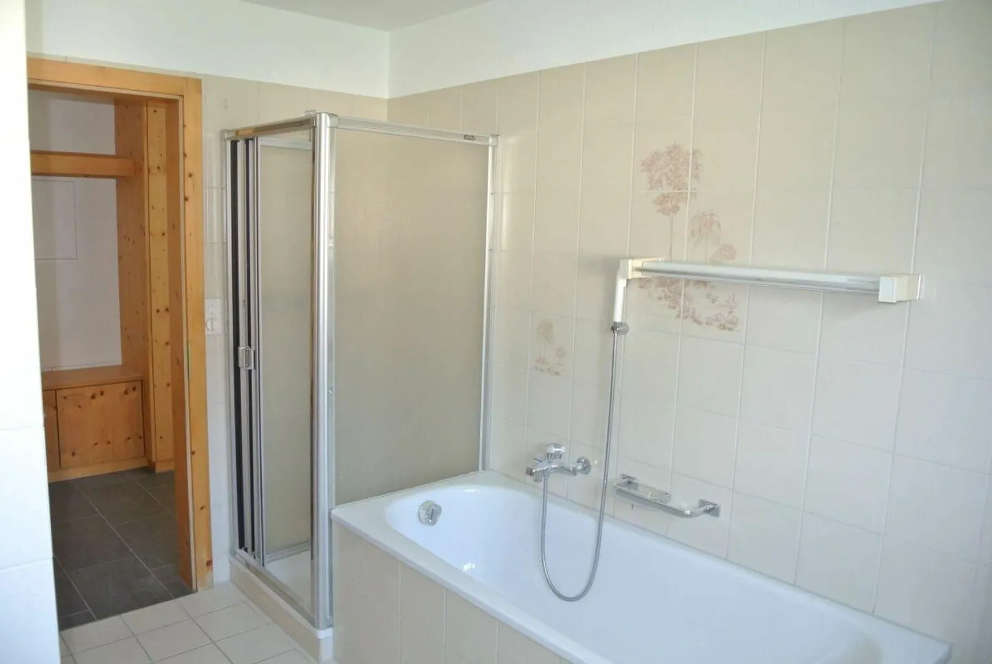 Renovated 4.5-room apartment in Thusis - Photo 5 of 6