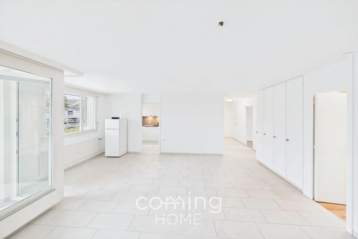 Appartamento tranquillo e nuovo di 4,5 stanze con veranda a Heimberg - Foto 1 di 13