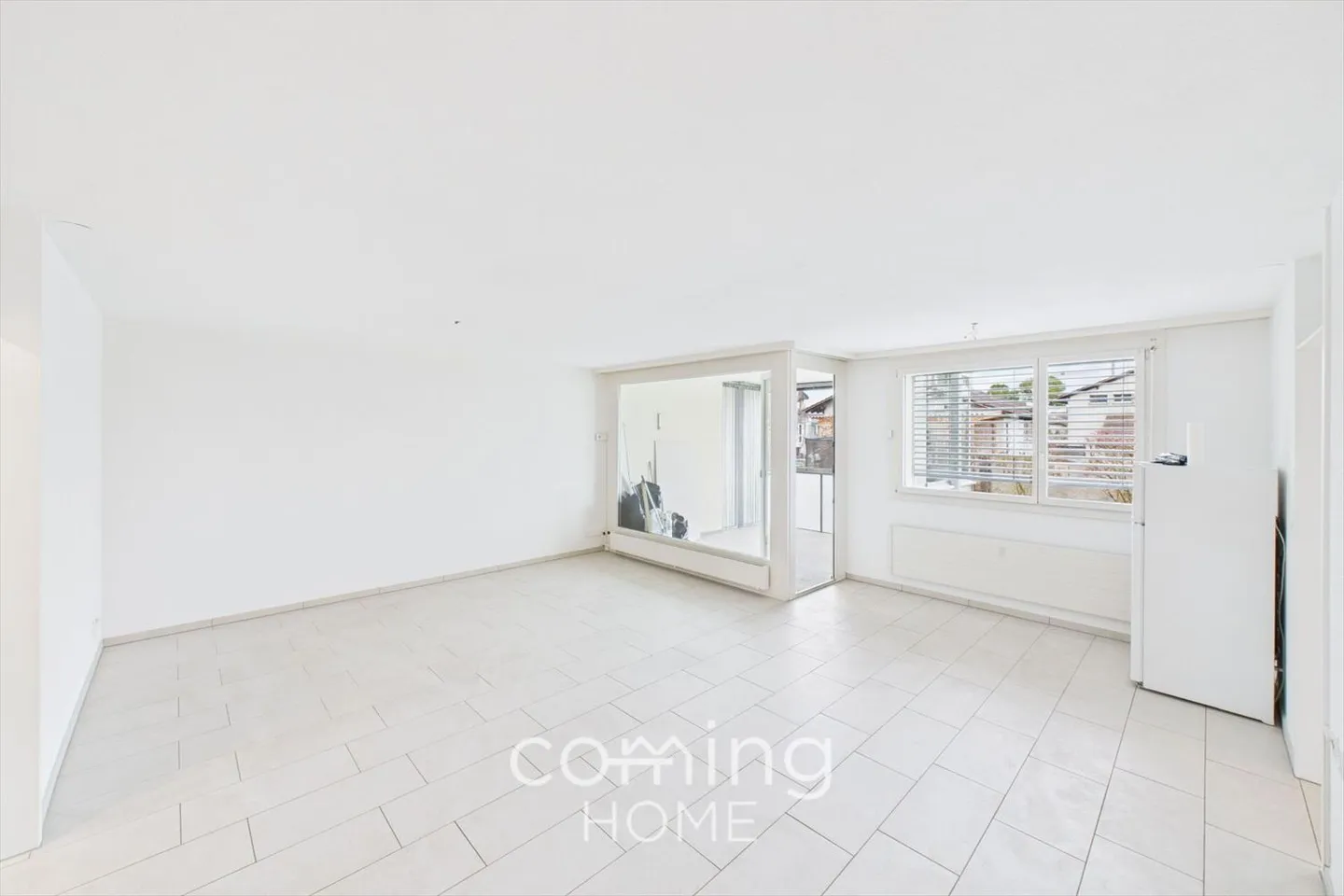 Appartamento tranquillo e nuovo di 4,5 stanze con veranda a Heimberg - Foto 3 di 13