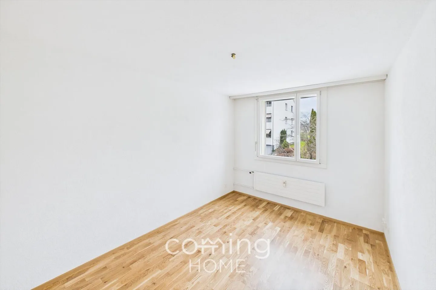 Appartamento tranquillo e nuovo di 4,5 stanze con veranda a Heimberg - Foto 7 di 13