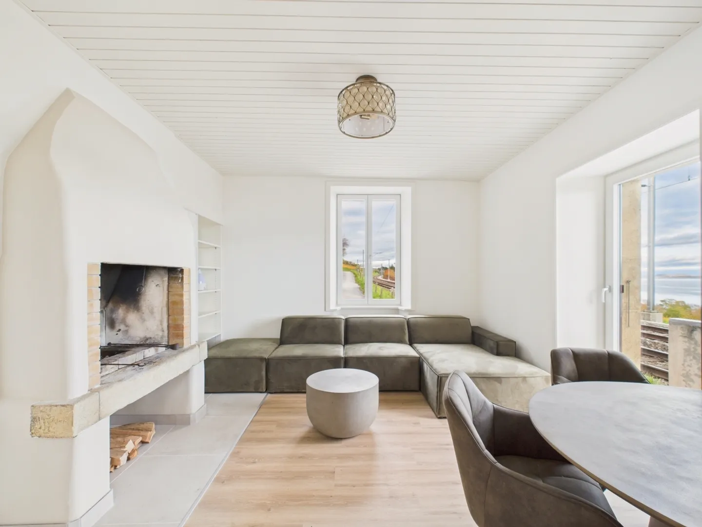 Exklusives Einfamilienhaus mit Seeblick in Chez-le-Bart, Kanton NE - Foto 1 von 12