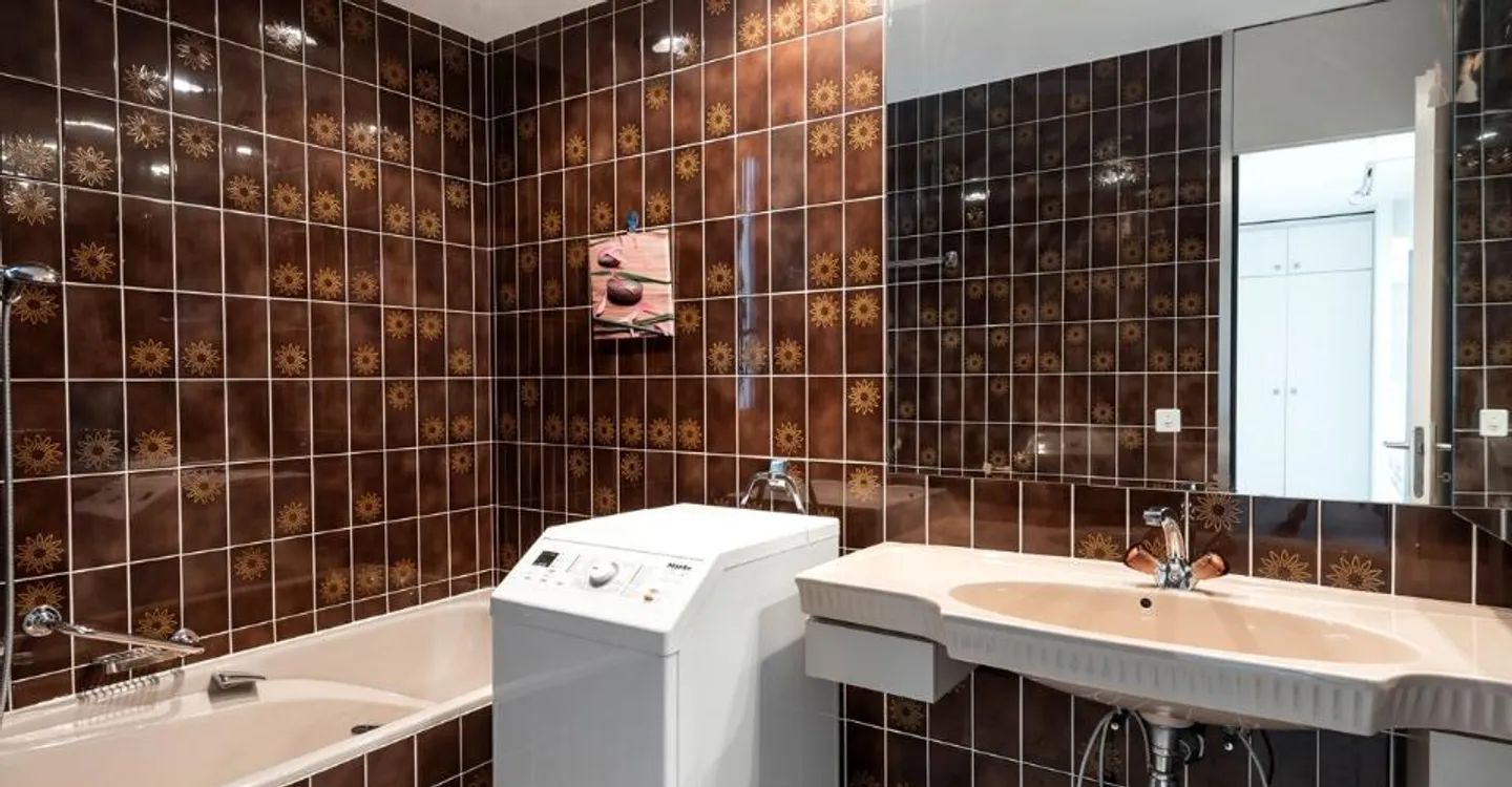 Appartement spacieux dans quartier recherché - Photo 6 sur 9