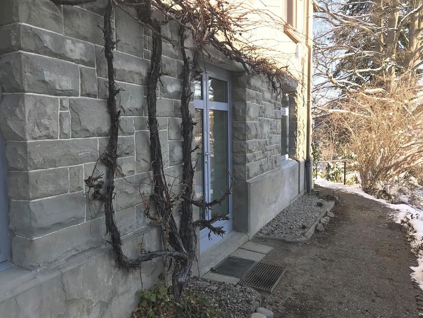 Villa Solitude 2-Room Garden Apartment - Photo 6 of 12