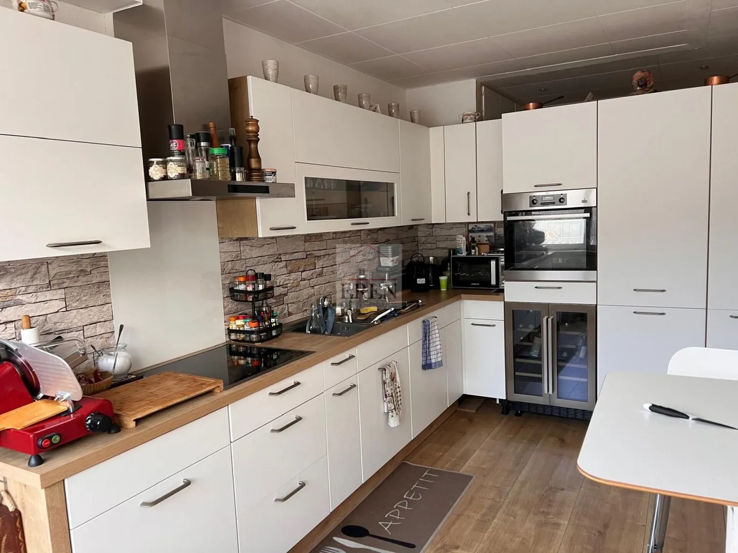 Casa singola in affitto - Foto 4 di 13