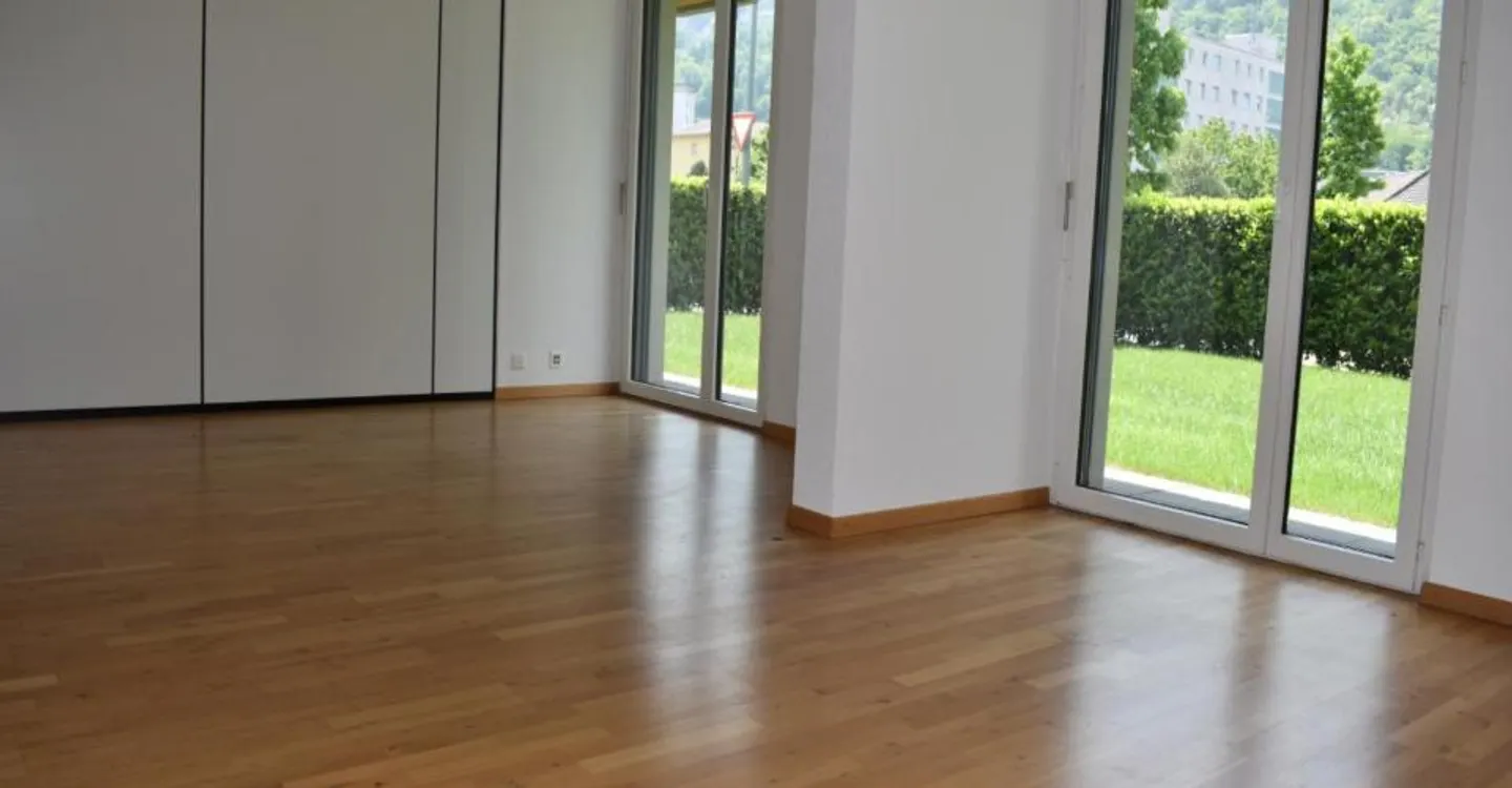 Espace Commercial Lumineux - Photo 2 sur 3