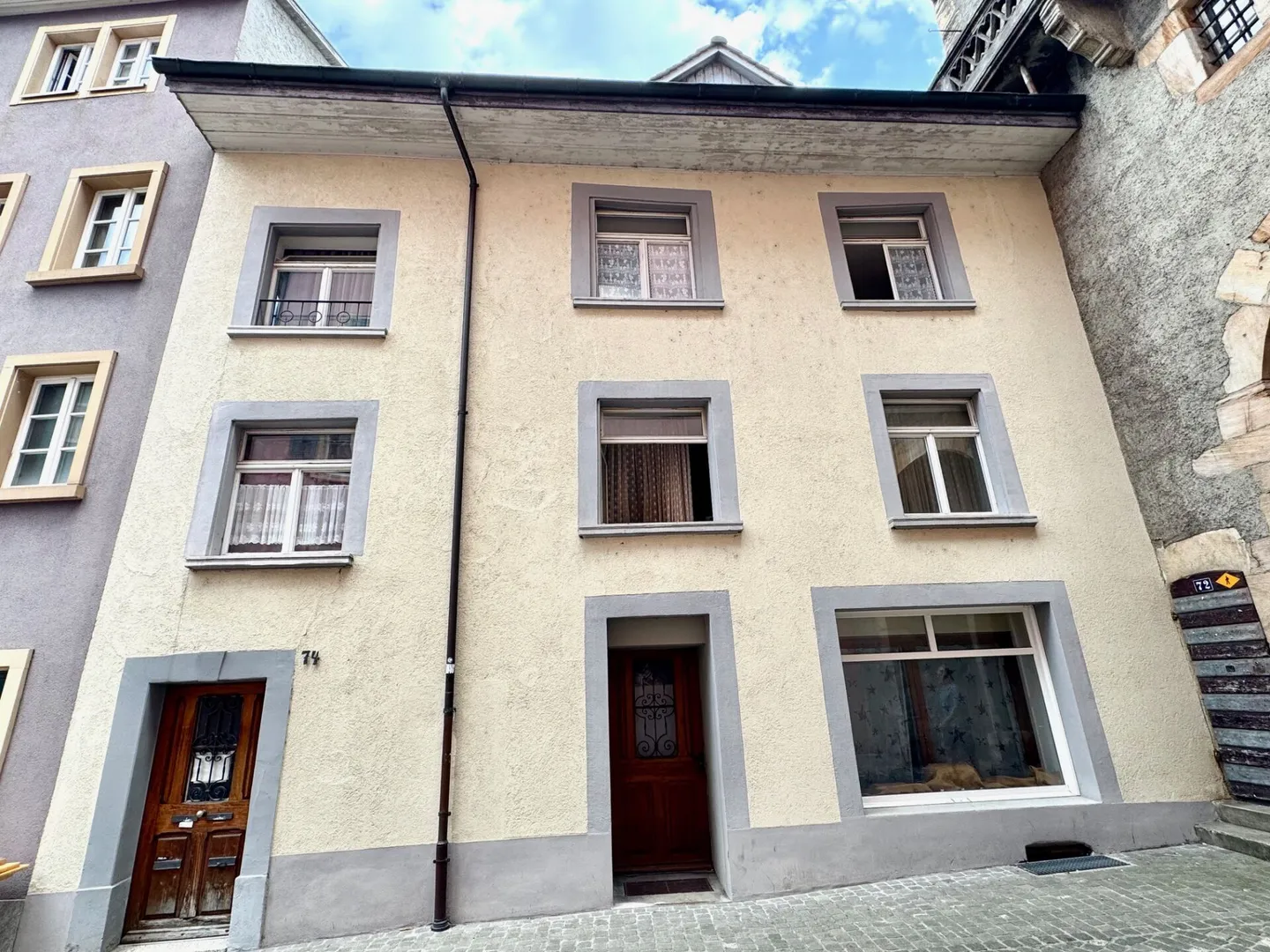 Hôtel et dépendances à vendre - Photo 3 sur 33