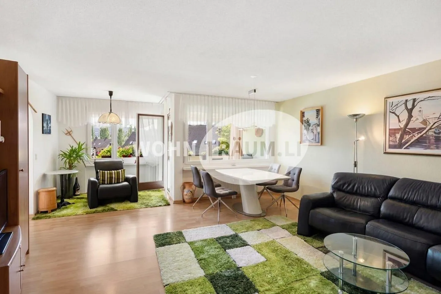 Helle 3½-Zimmer Wohnung mit Balkonen - Foto 3 von 13