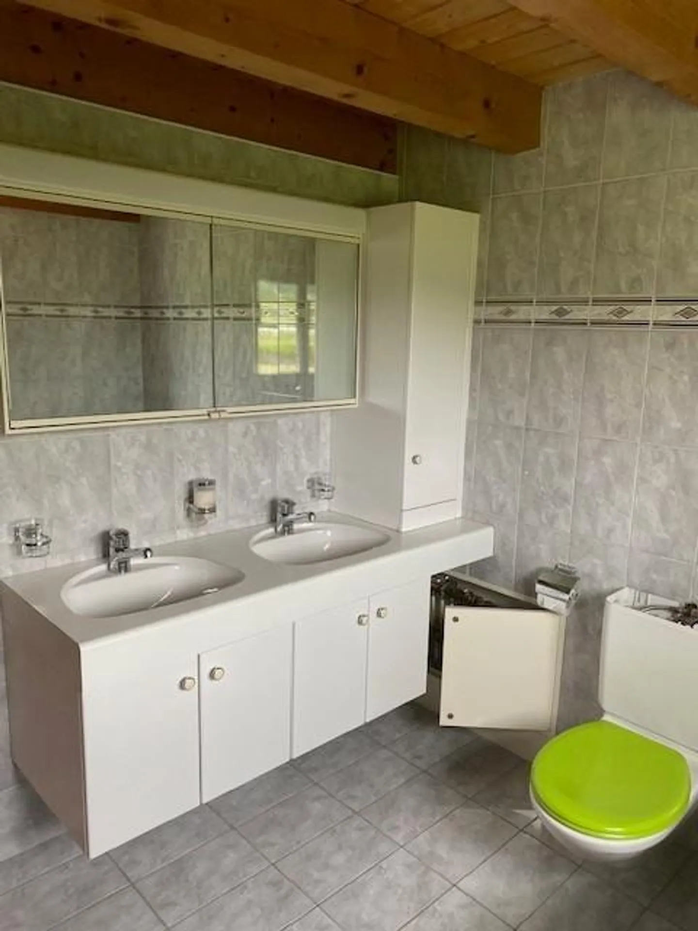 Charmante Wohnung in Montlingen - Foto 2 von 14