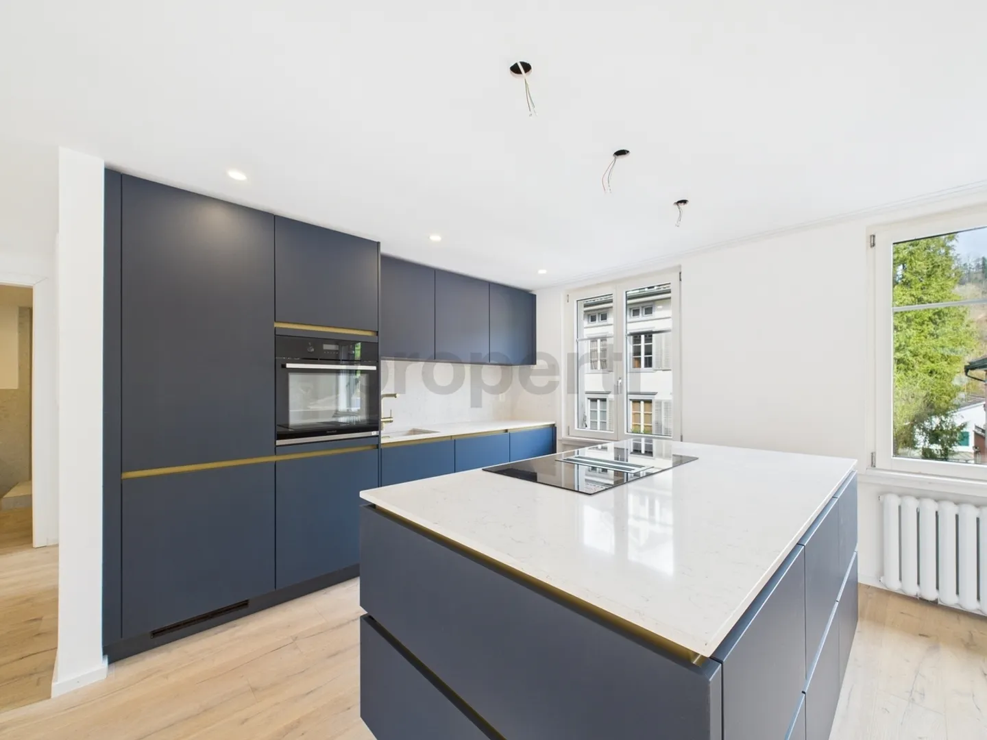 Modern 3.5-room apartment with a panoramic view in the heart of Lichtensteig - Photo 2 of 8