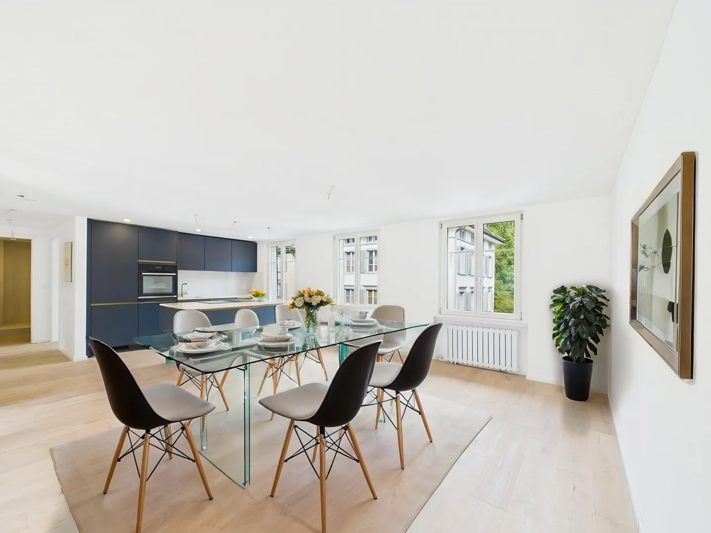 Modern 3.5-room apartment with a panoramic view in the heart of Lichtensteig - Photo 4 of 8