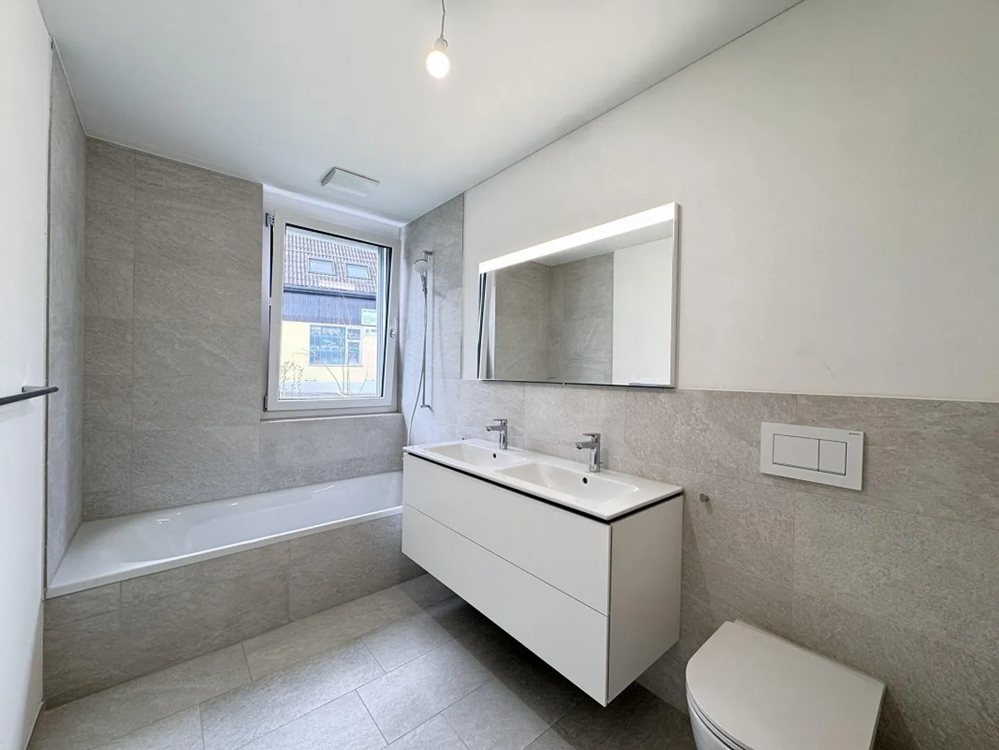 Appartamento nuovo di 4,5 stanze al piano terra - Foto 6 di 11