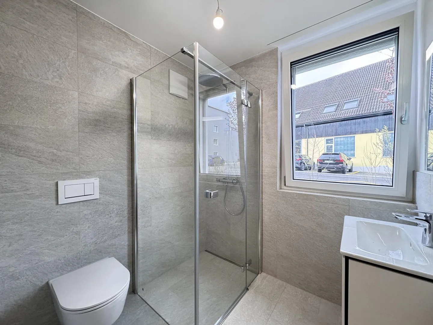 Appartamento nuovo di 4,5 stanze al piano terra - Foto 9 di 11