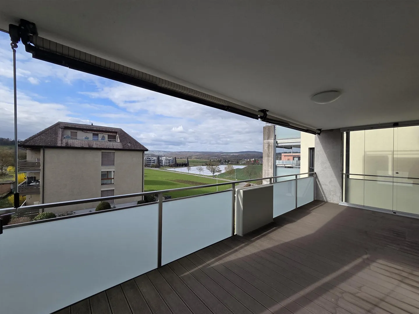 Apartment close to the center with large balcony - Photo 1 of 8