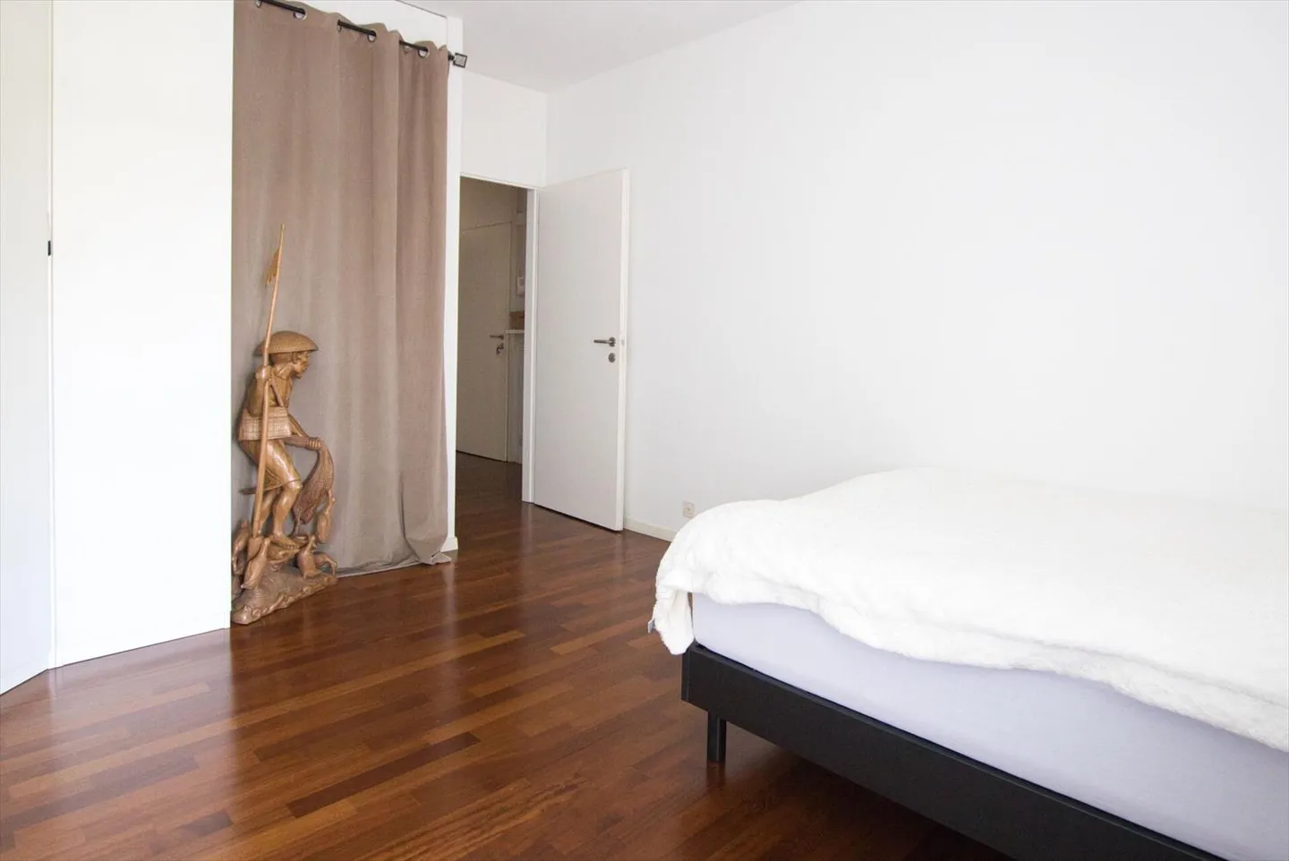CASATAX: luminoso appartamento di 3 stanze con terrazze - Foto 7 di 11