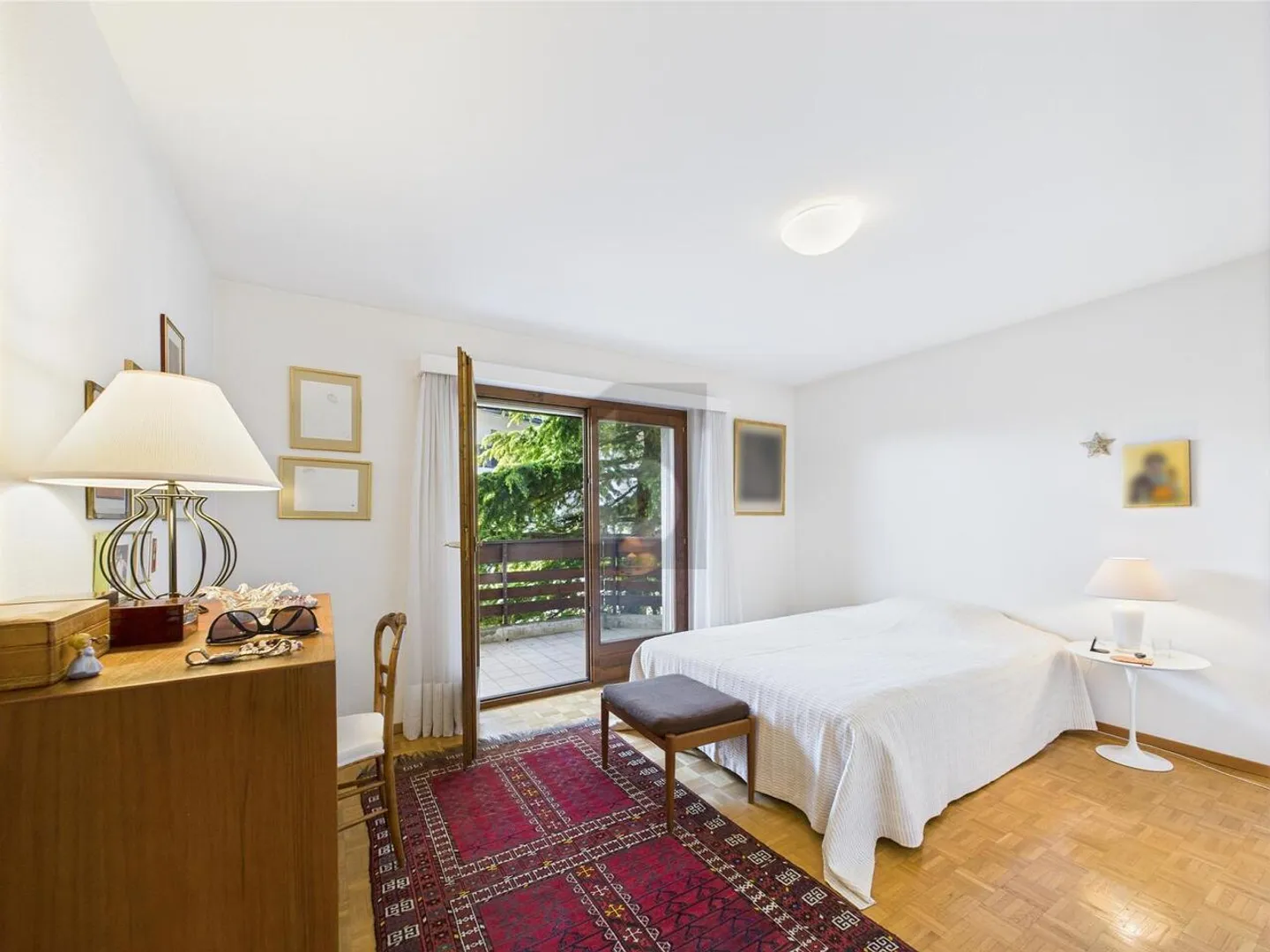 Pleasant and bright, quiet with unobstructed view - Photo 4 of 6