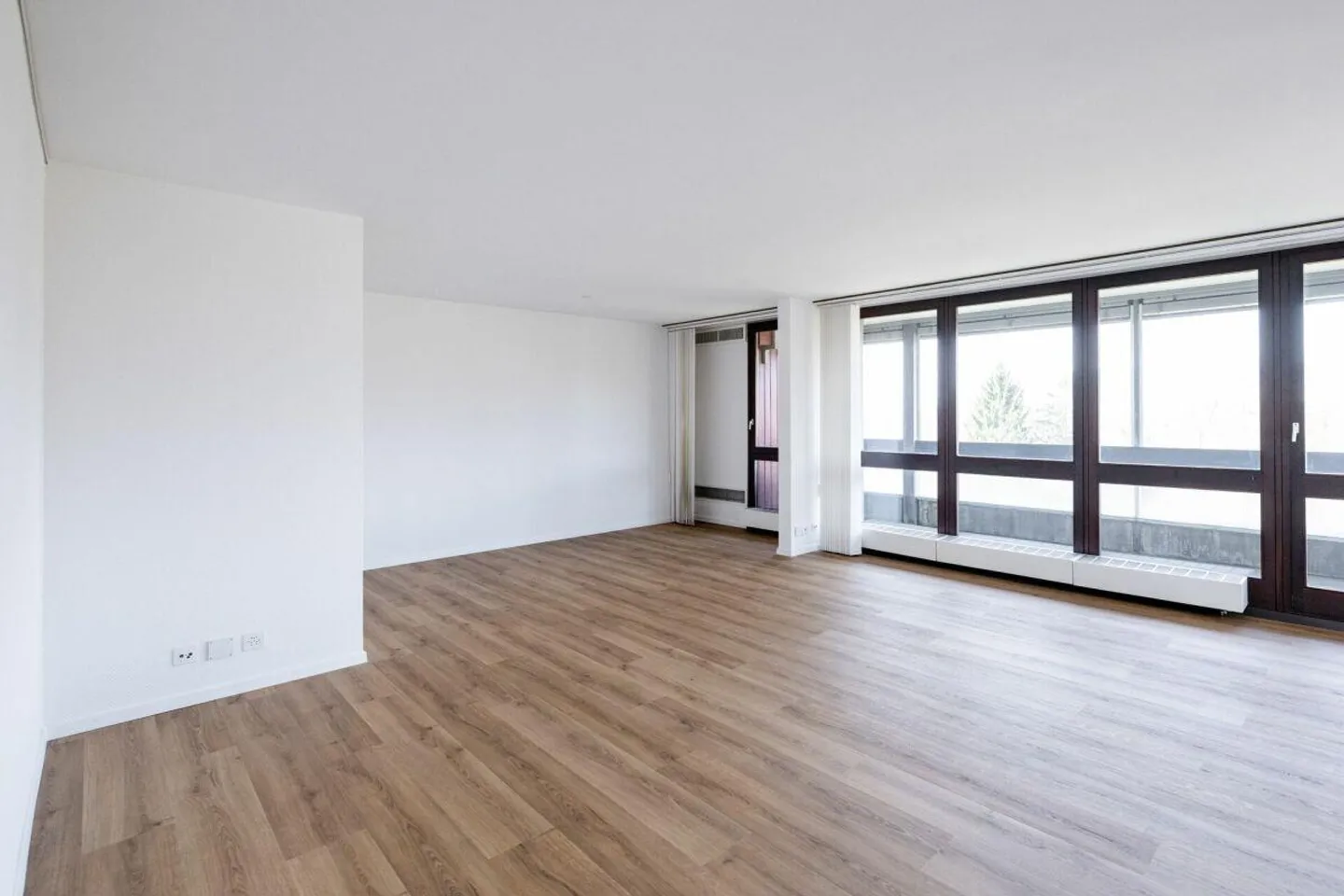 Esclusivo appartamento attico di 3,5 stanze con grande terrazza e area benessere - Foto 3 di 15