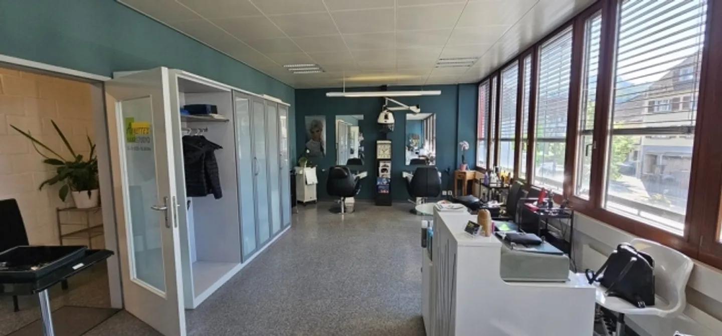 Proprietà commerciale attraente in una posizione centrale - Foto 1 di 4