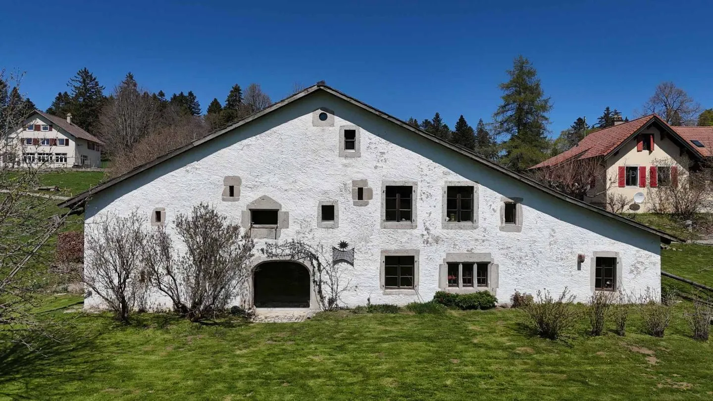 Ferme jurassienne restaurée du 17ème siècle - Photo 11 sur 13