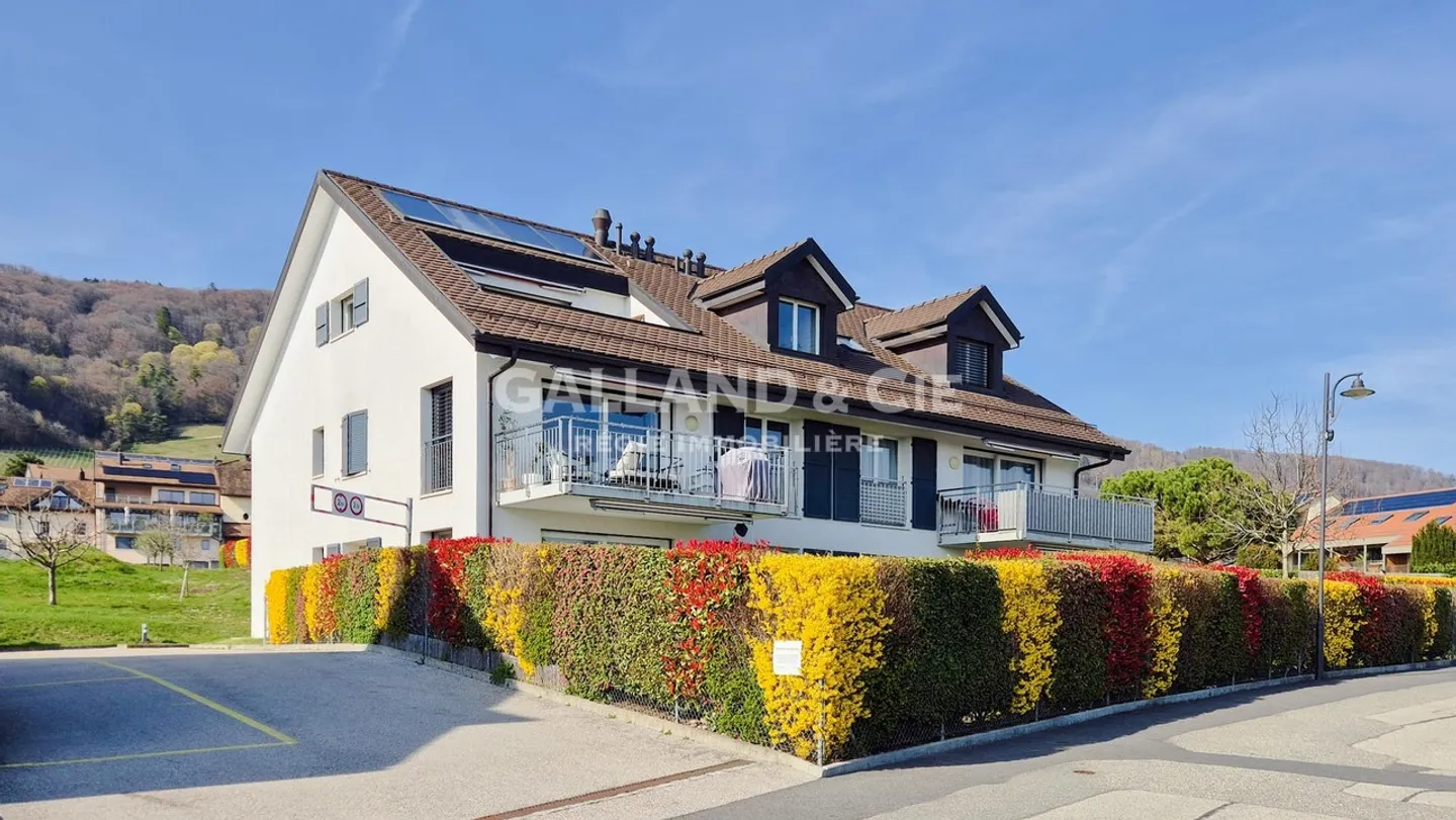 New 3-room apartment with garden - Photo 1 of 2