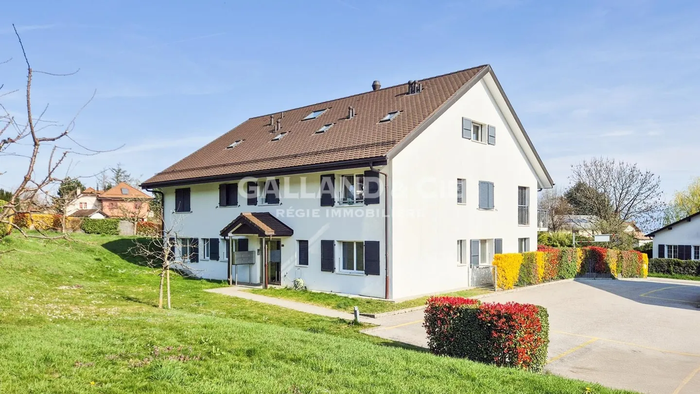 New 3-room apartment with garden - Photo 2 of 2