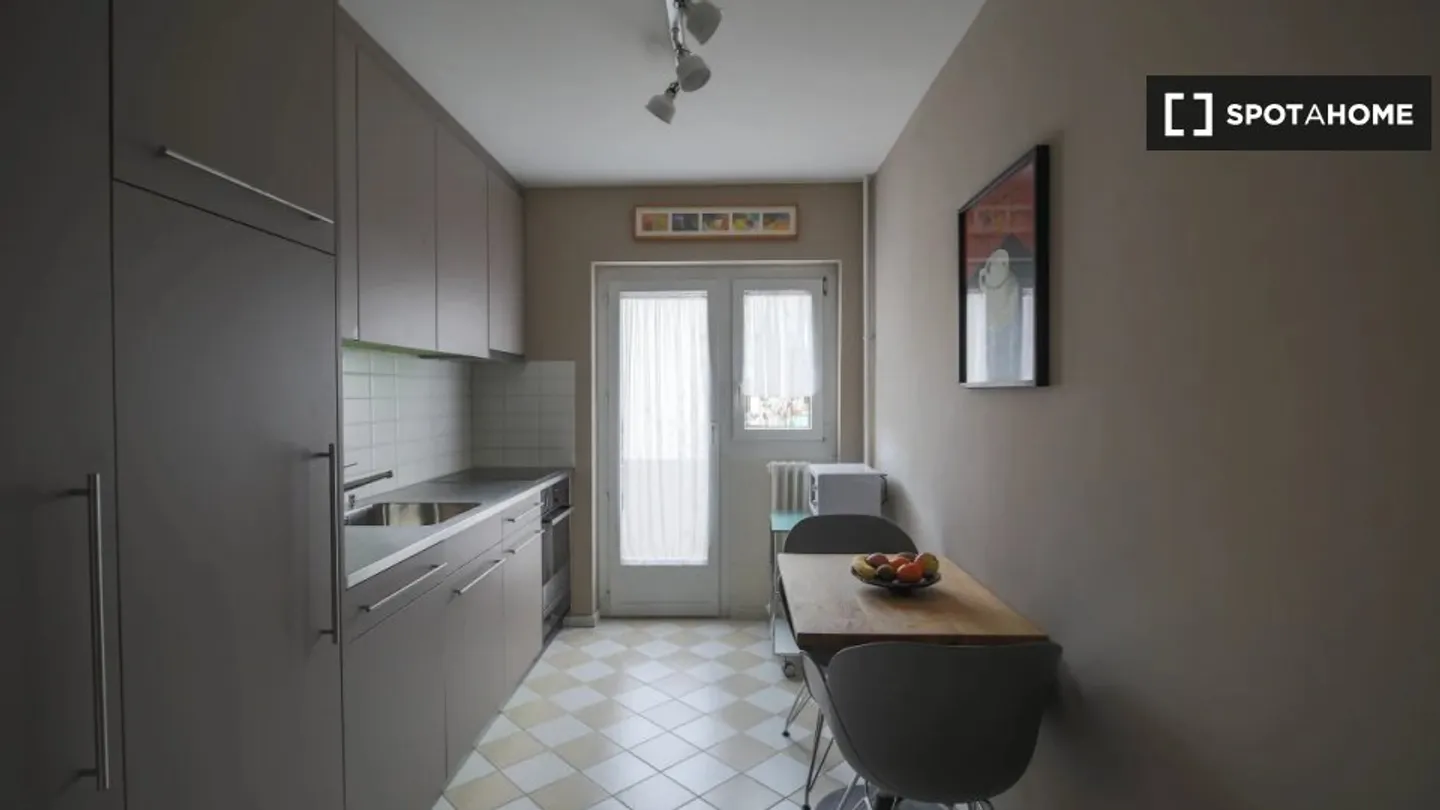 Entdecke, besichtige und miete dein neues Zuhause online mit vollem Vertrauen. - Foto 6 von 10