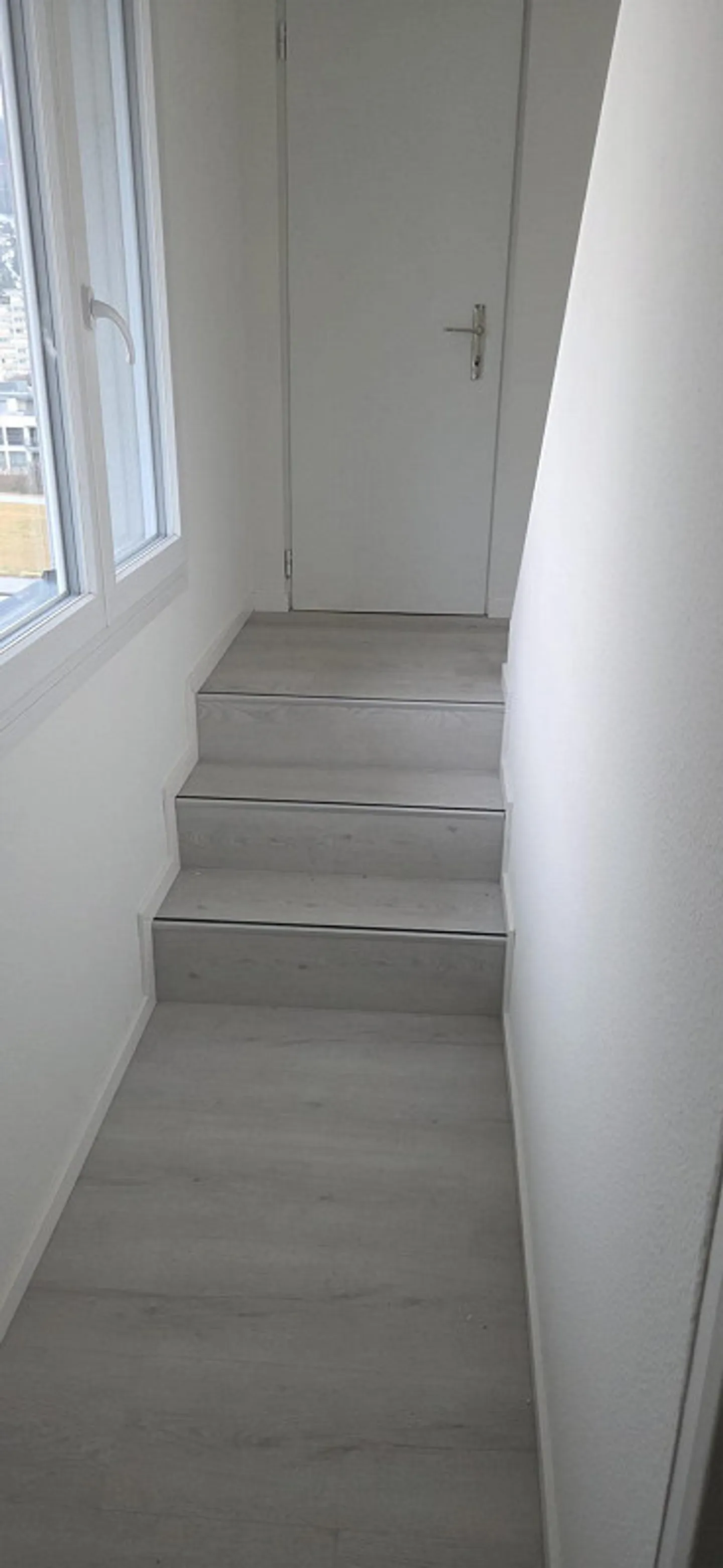 Completely renovated 3-room apartment with large balcony - Photo 13 of 13