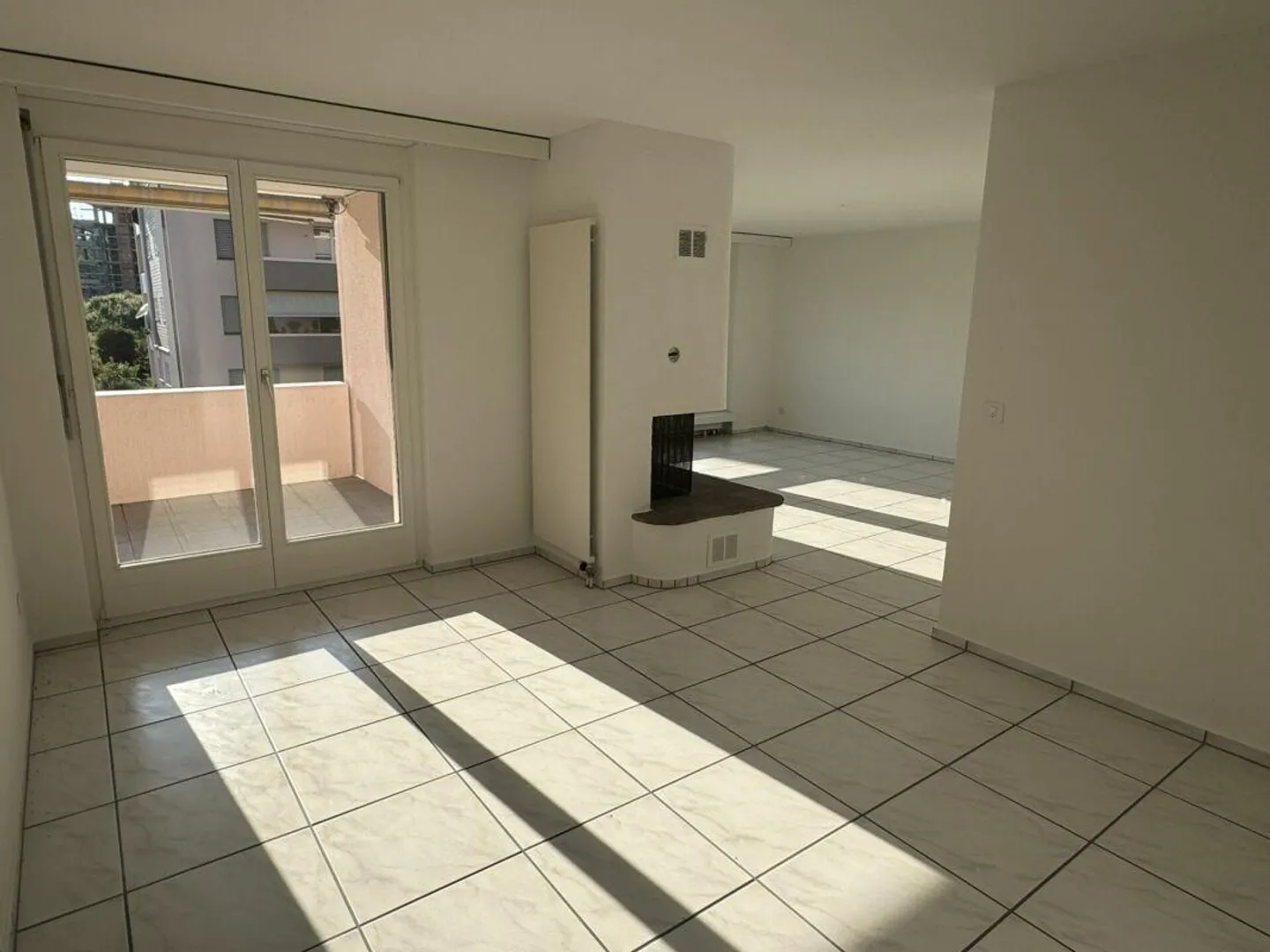 Appartamento di 4,5 stanze in posizione privilegiata al lago - Foto 1 di 15