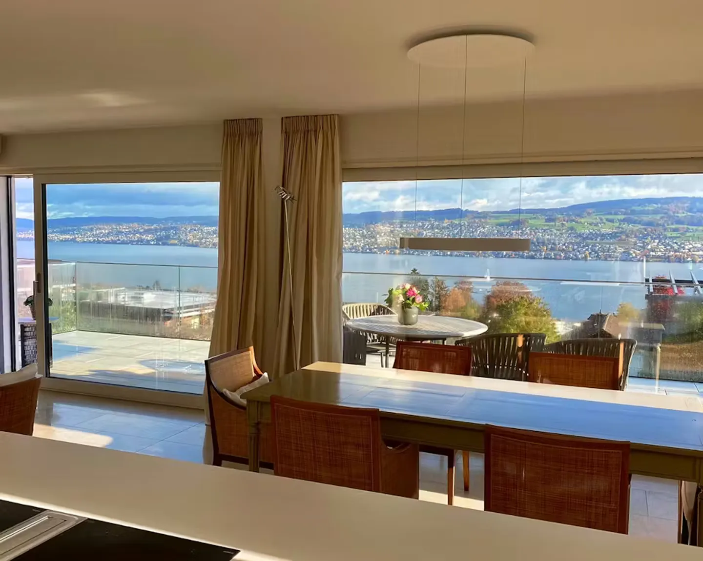 Charming Apartment in Horgen - Photo 4 of 10