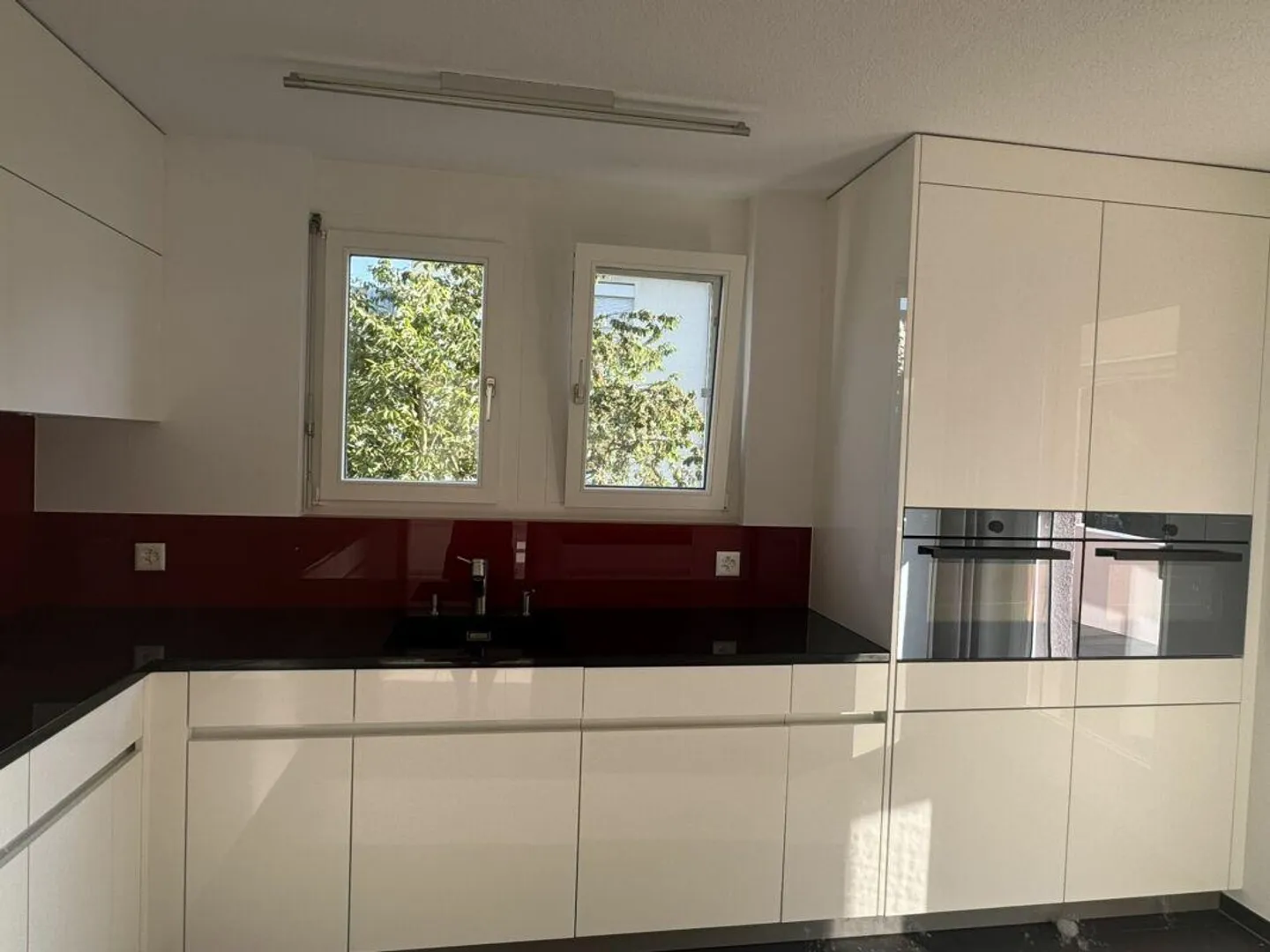 Appartamento di 4,5 stanze in posizione privilegiata al lago - Foto 3 di 15