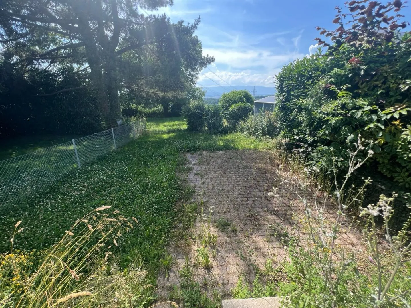 Wunderschöner Triplex / 3 Schlafzimmer / 2 Badezimmer / Balkon / Privater Garten - Foto 9 von 9