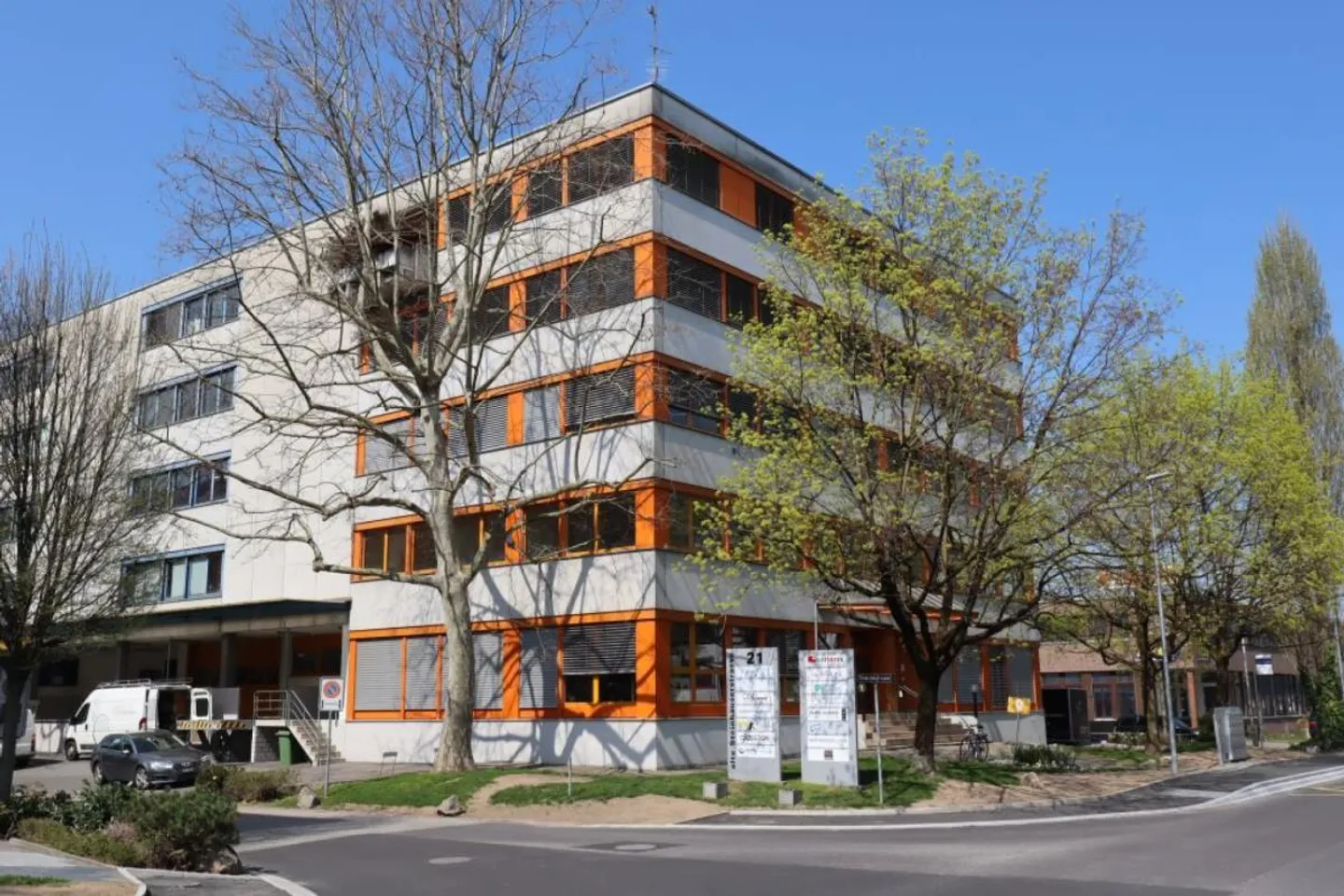 Your new commercial space in a prime location - Photo 1 of 5