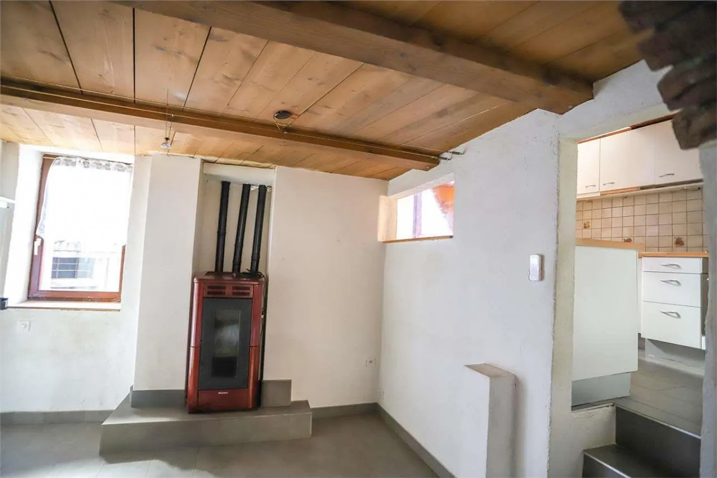 Casa di nucleo 4.5 locali nel cuore di Novaggio - Foto 3 di 10